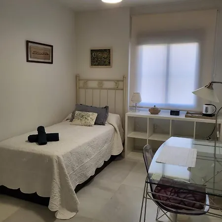 Agradable Con Bano Individual